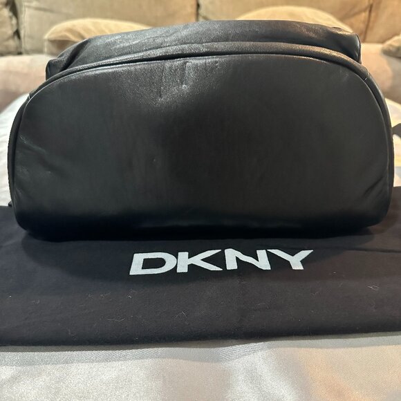 DKNY Black Sleek Soft Nappa Leather Backpack For Men or Women main image 4
